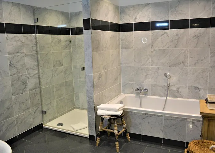 Kronacher Stadthotels 4* קרונאך