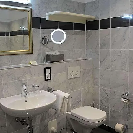 Hotel Kronacher Stadthotels 4*