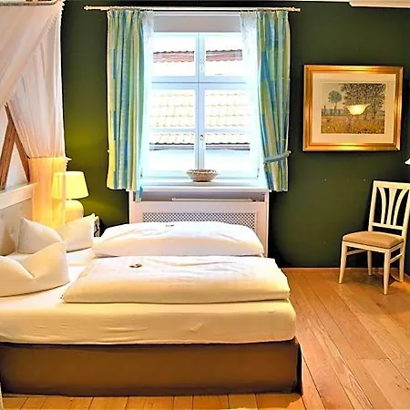 Kronacher Stadthotels 4*