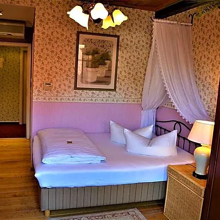 Kronacher Stadthotels 4*