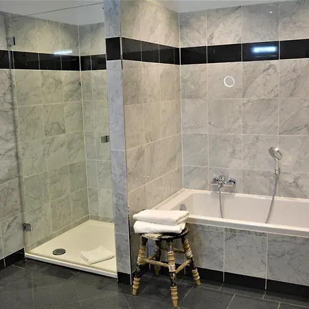 Kronacher Stadthotels 4* クローナハ