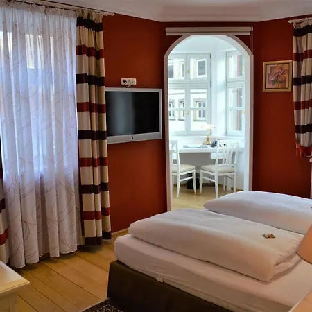فندق Kronacher Stadthotels كروناخ